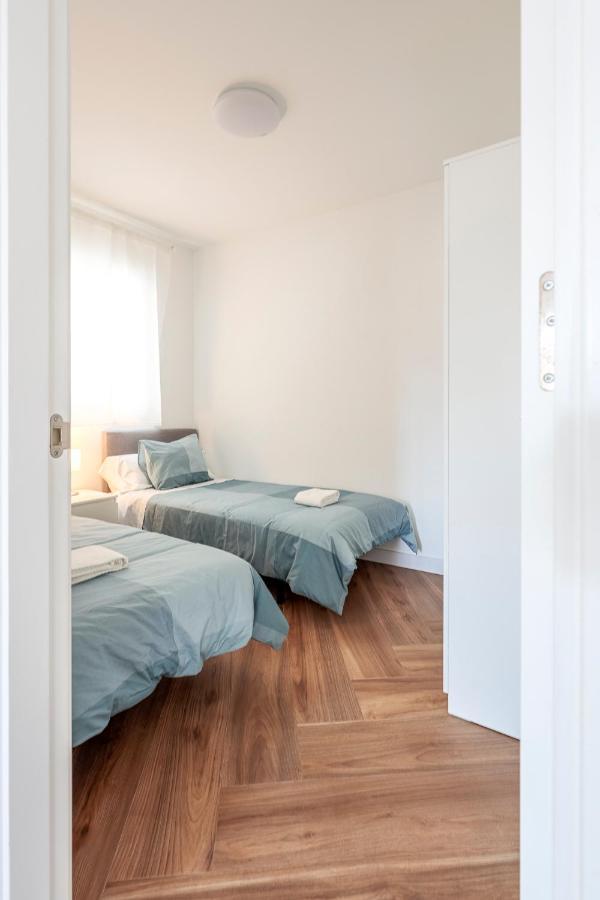 Apartamento Algaba aral Alto y bajo Alcala del Rio Exterior foto