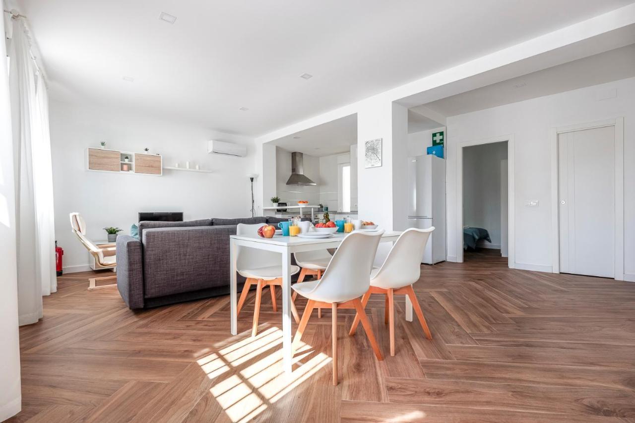 Apartamento Algaba aral Alto y bajo Alcala del Rio Exterior foto