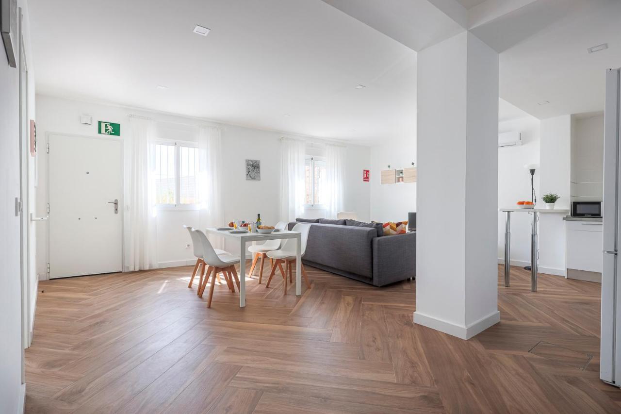 Apartamento Algaba aral Alto y bajo Alcala del Rio Exterior foto